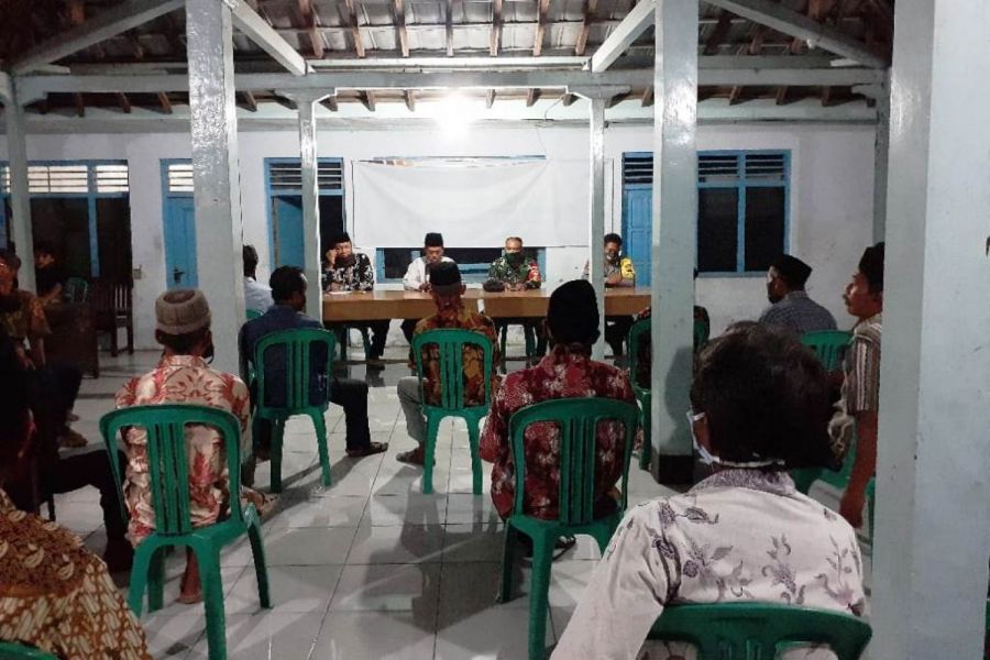 Himbauan Babinsa Koramil Pagerbarang Pada Musdes Surokidul