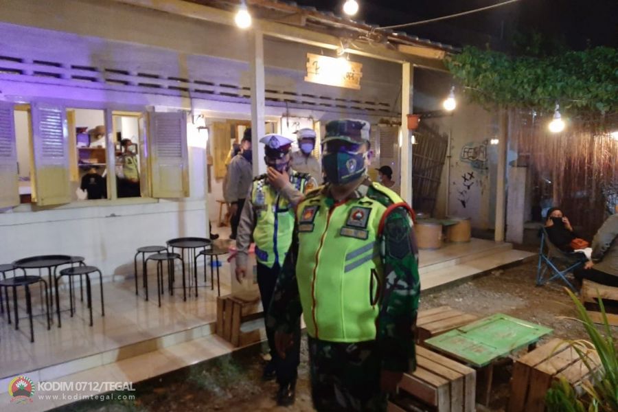 Patroli Yustisi di Wilayah Tegal Selatan Berikan Teguran Kepada Pelanggar Prokes