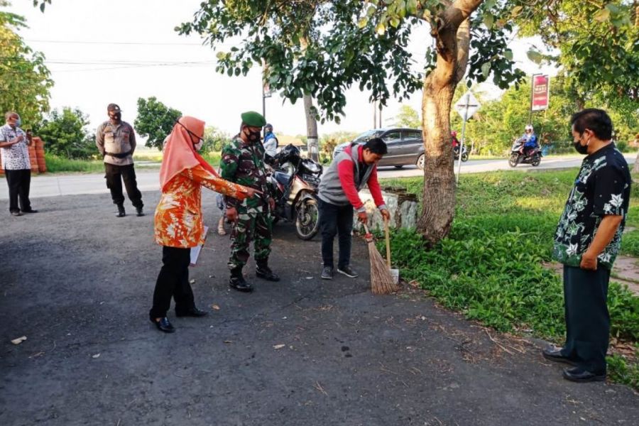 Forkopimcam Dukuhwaru Gelar Operasi masker