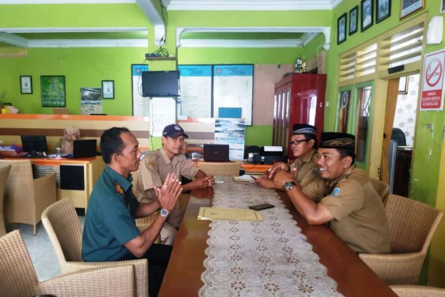 Danramil Dukuhturi Sambangi Kantor Desa Pepedan