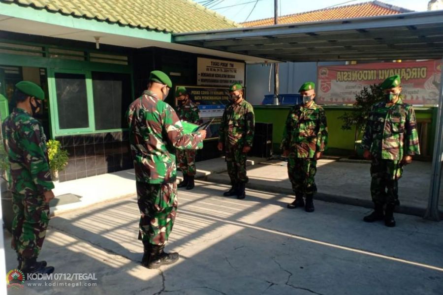 Danramil 14/Slawi Berikan Penekanan Dan Pengecekan Personel Pada Apel Pagi