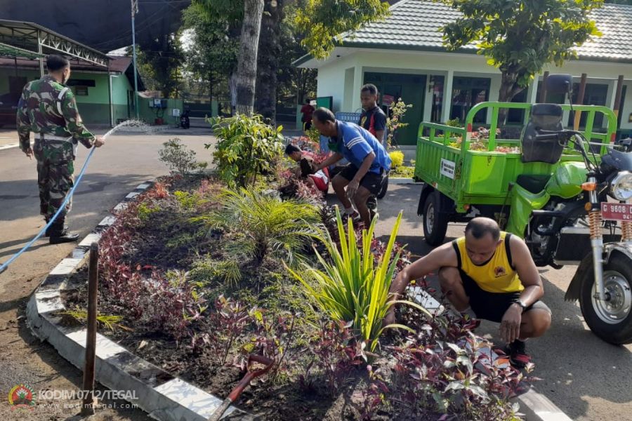 Ciptakan Kenyamanan Kerja,Kodim Tegal Lakukan Pemeliraan dan Perawatan Pangkalan