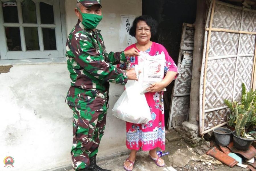 Peran Aktif Danramil 08/Talang Beserta Babinsa Bantu Warga Kurang Mampu