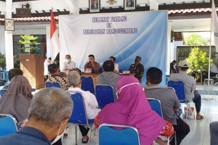 Sosialisasi Prokes Dan BOP Kepada Ketua RT Dan RW Kelurahan Randugunting