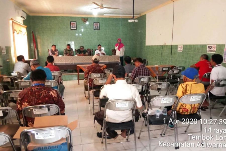 Babinsa Adiwerna Ajak Warga Untuk Mencegah Penyebaran Virus Corona Di Lingkunganya