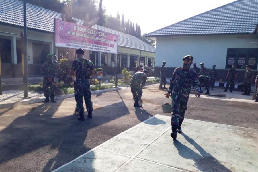 Pembersihan Pangkalan Rutin Dilakukan Anggota Kodim Tegal