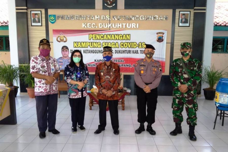 Babinsa Ketanggungan Hadiri Pencanangan Kampung Siaga Covid 19 Oleh Kapolres Tegal