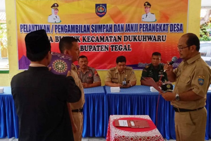 Danpos Koramil 22/Dukuhwaru Saksikan Pelantikan Perangkat Desa Blubuk