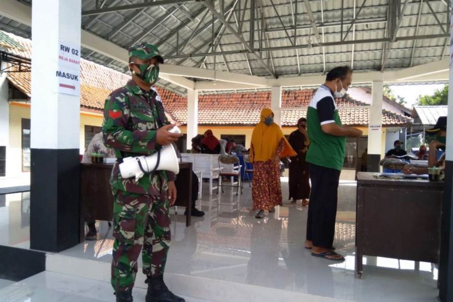 Babinsa Koramil Tarub Sampaikan Himbauan Kepada Masyarakat Agar Mematuhi Protokol Kesehatan