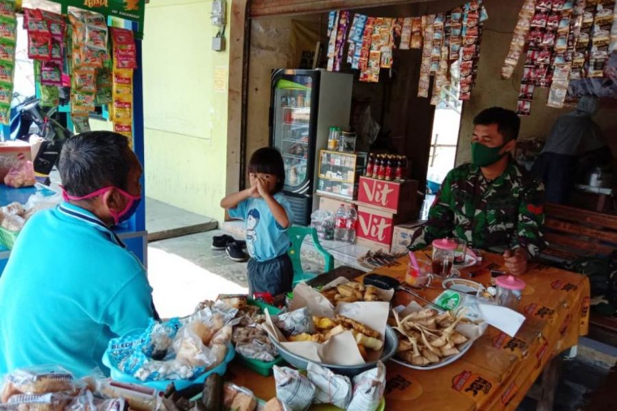 Upaya Babinsa Brekat Dalam Mencegah Penyebaran Covid 19 Di Wilayah Binaanya