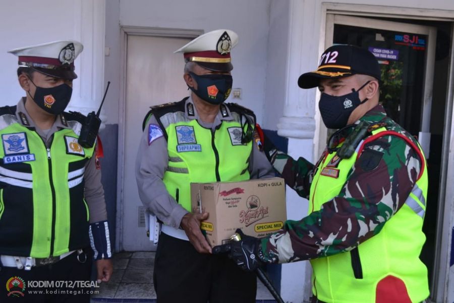 Dandim Tegal Bersama Kapolresta Tegal Pantau Suasana Nataru Di Kota Tegal