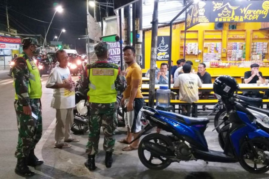 Tegakan Disiplin Protokol Kesehatan, Koramil Tegal Selatan Laksanakan Patroli