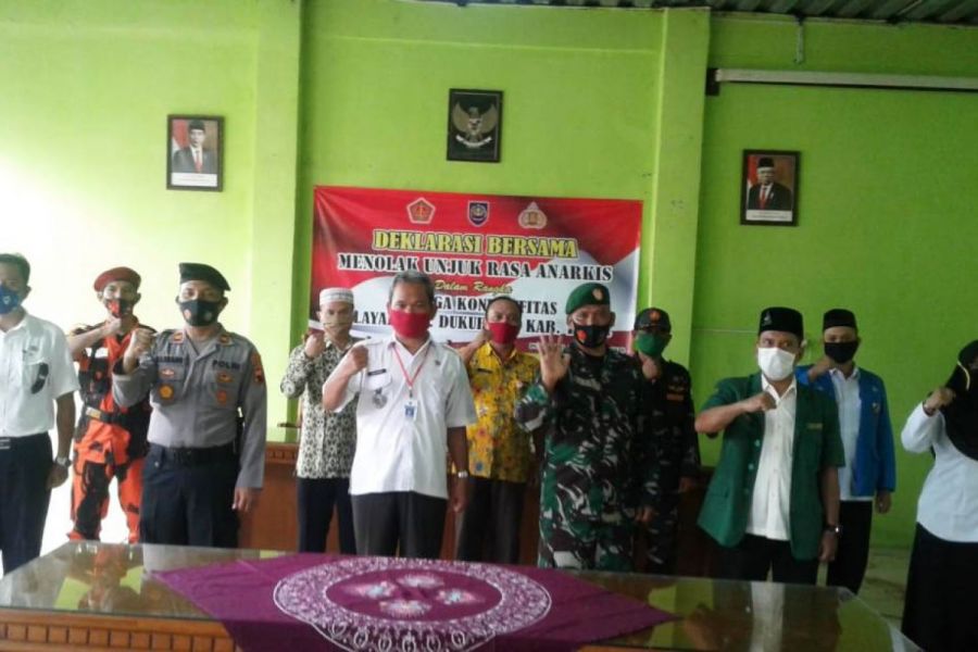 Elemen Masyarakat Kecamatan Dukuhturi Deklarasi Bersama