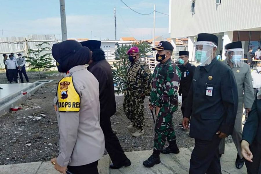 Dandim 0712/Tegal Hadiri Launching Rusunawa Tegalsari Dan GOR Tegal Selatan Menjadi Tempat Isolasi