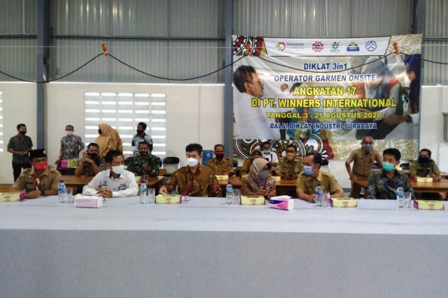 Danramil Margasari Hadiri Penutupan Pelatihan 3 in 1 Operator Garmen Insite Angkatan Ke 17