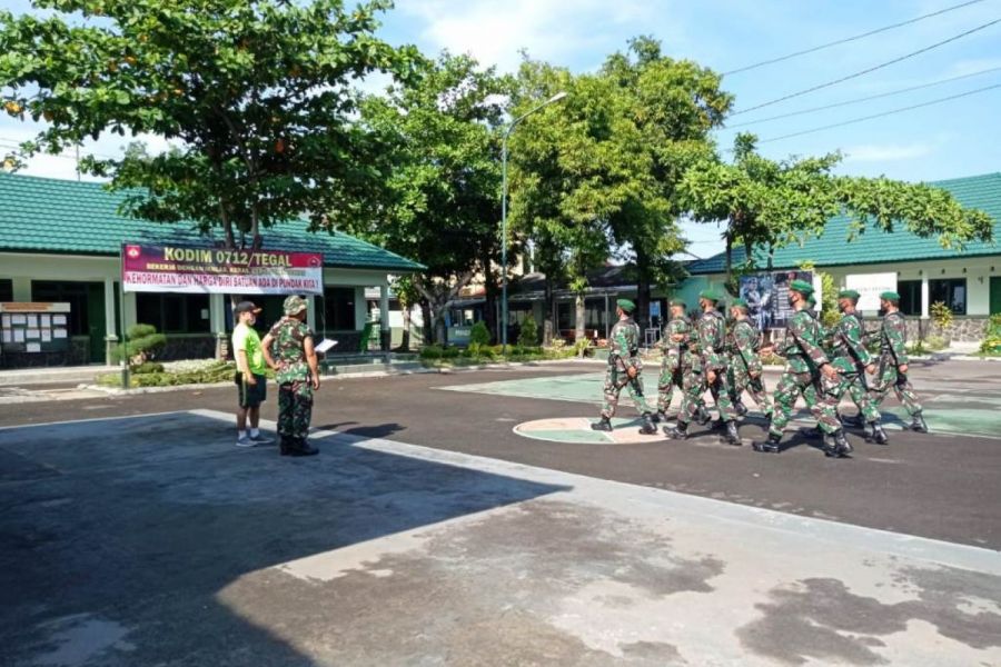 Pelihara Disiplin Dan Sikap Keprajuritan, Kodim 0712/Tegal Melaksanakan Latihan PBB