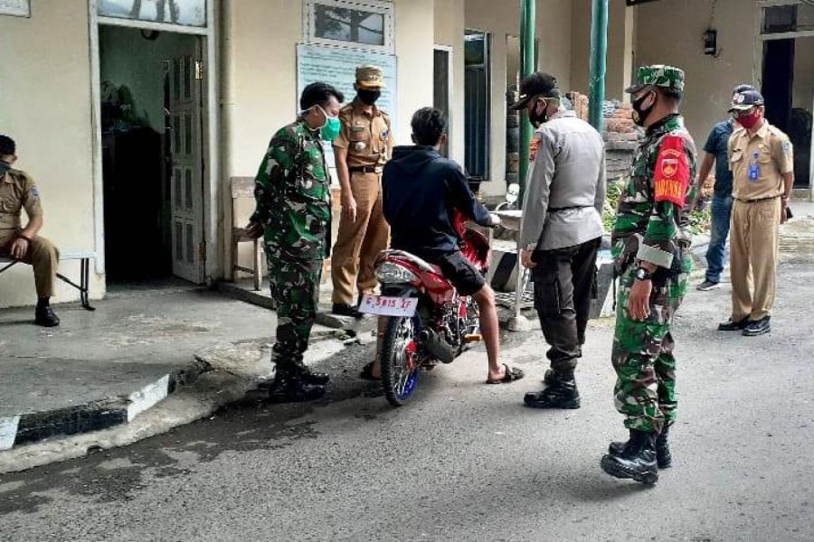 10 Orang Pengunjung OW Guci Disanksi Satgas Covid – 19 Kecamatan Bojong