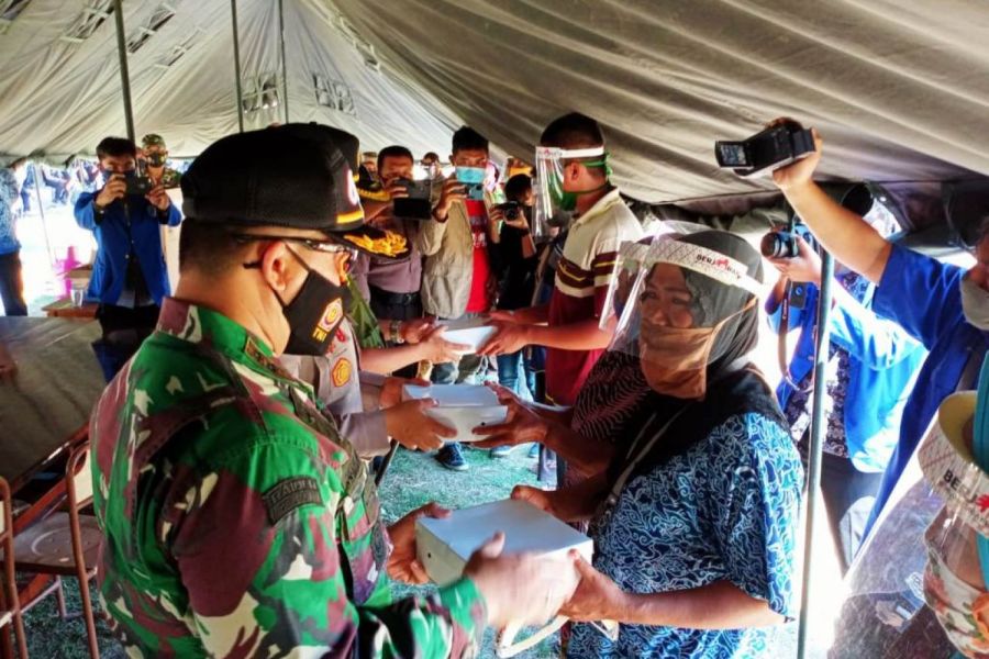 Dapur Umum Untuk Warga Isolasi Mandiri