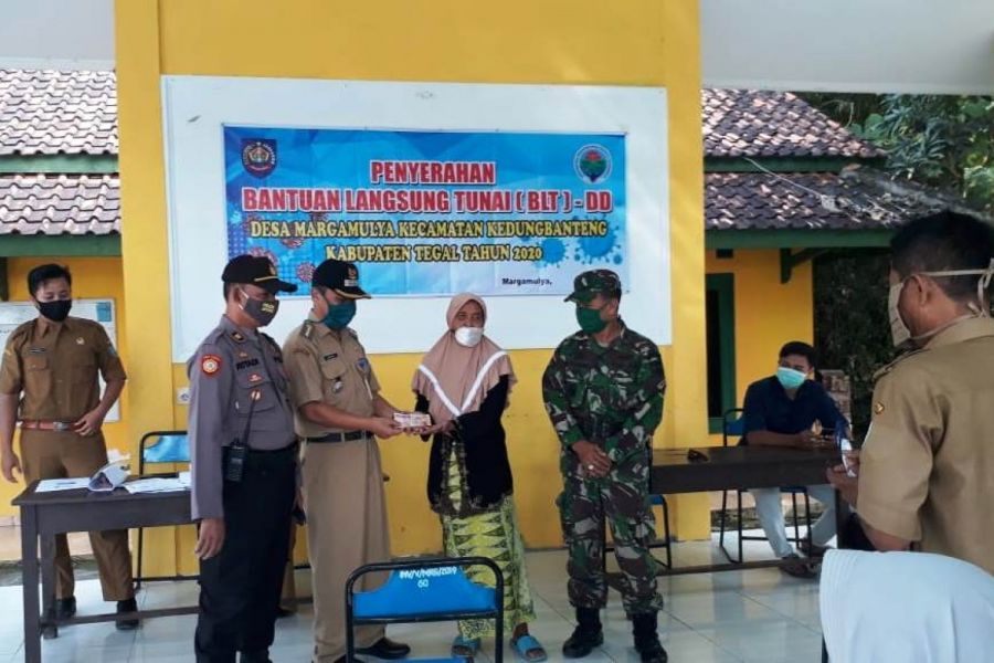 Koramil Kedungbanteng Laksanakan Pengamanan Dan Pendampingan BLT DD Margamulya