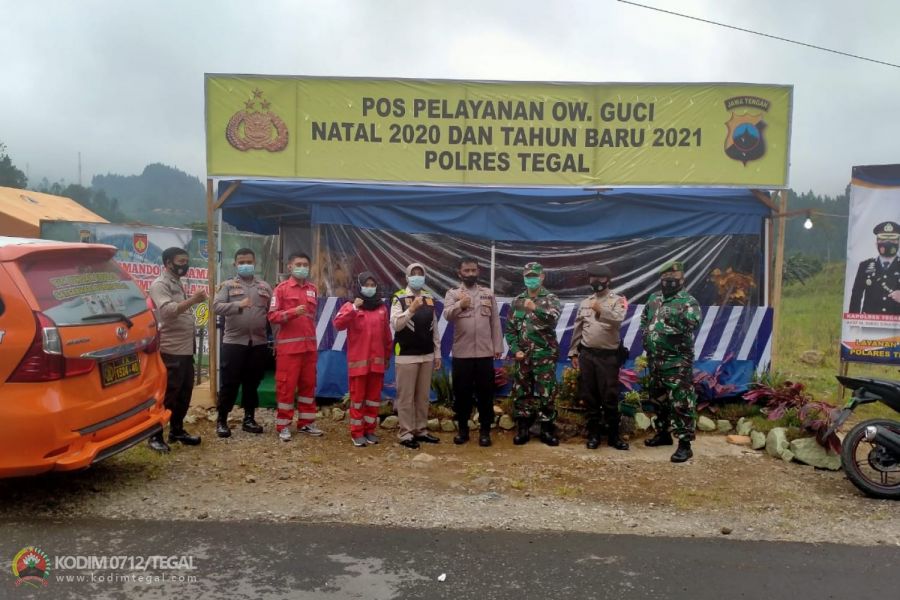 Jelang Nataru, Aparat Gabungan TNI-Polri dan Satpol PP Bojong Patroli Pos Wilayah Wisata Guci