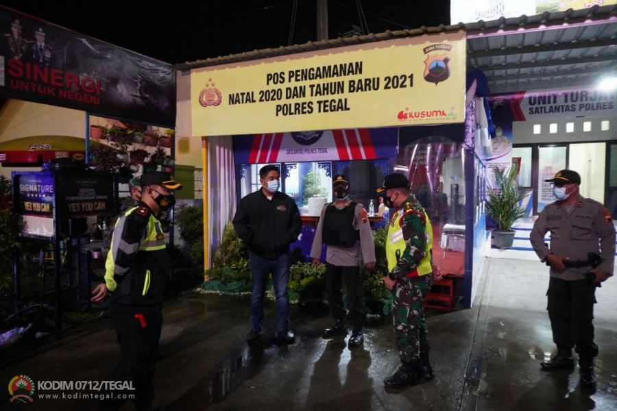 Jelang Malam Pergantian Tahun, Dandim Tegal Bersama Kapolres Tegal Tinjau Pos-Pos Ops Nataru