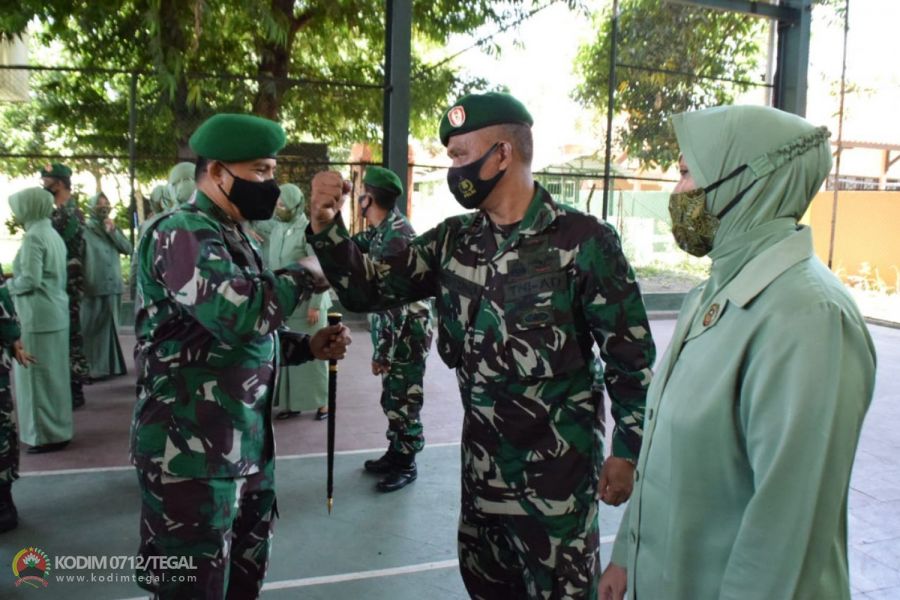 Komandan Kodim 0712/Tegal Pimpin Serah Terima Jabatan Danramil dan Perwira Staf