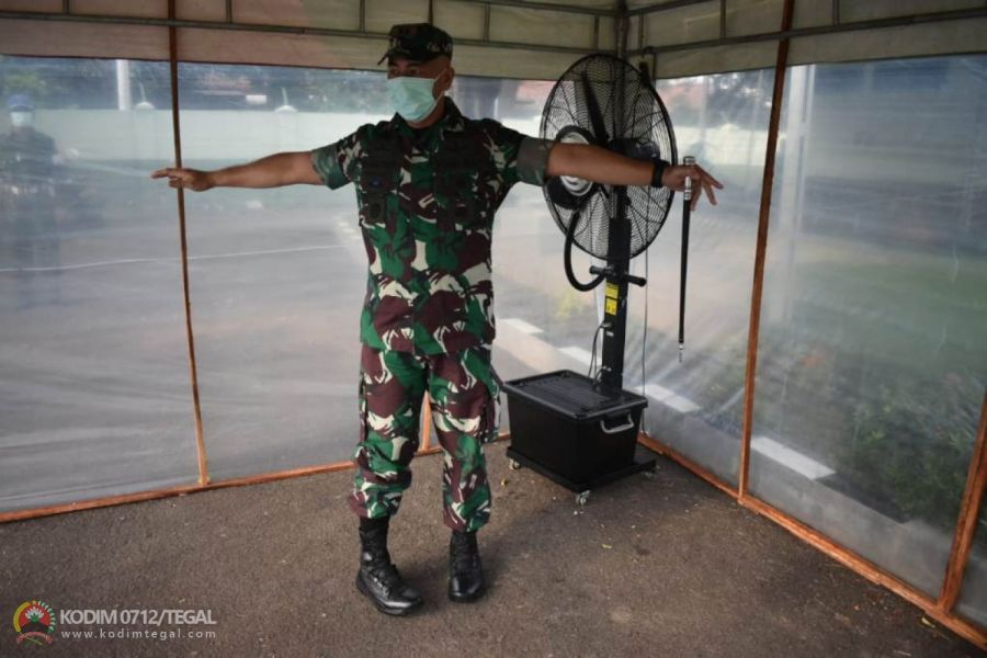 Cegah Wabah Corona, Kodim 0712/Tegal Semprot Cairan Disinfektan