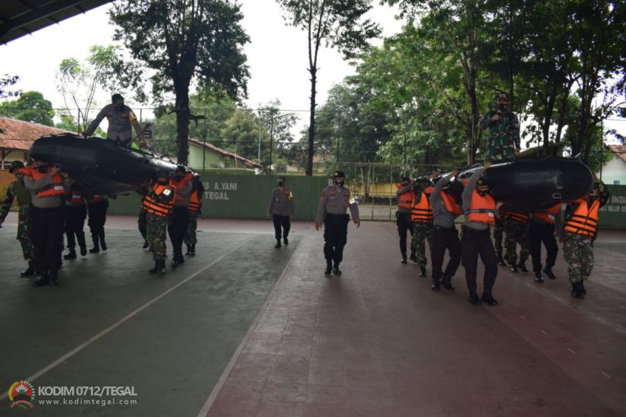 Solidnya TNI - POLRI, Kodim Tegal dan Polres Tegal Gelar Latihan Bersama