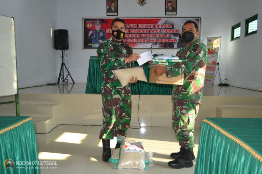 Dandim 0712/Tegal Kerahkan Babinsa Peduli Wilayah Gelar Bakti Sosial TNI Berbagi