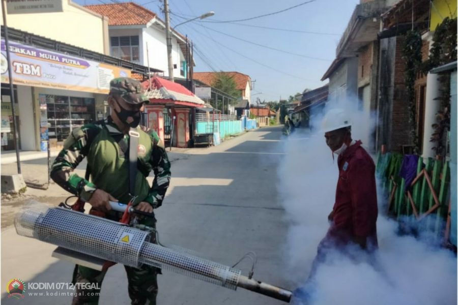 Babinsa Koramil Tegal Selatan Bantu Pelaksanaan Foging