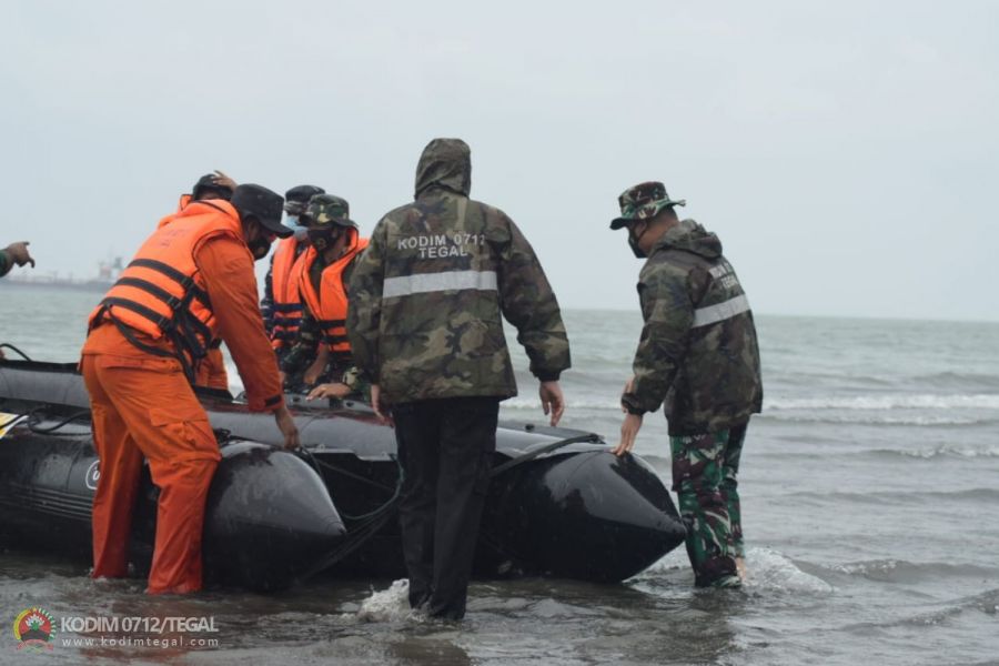 Guna Mengatasi Segala Ancaman Bencana Alam, TNI-POLRI Gelar Latihan SAR Bersama