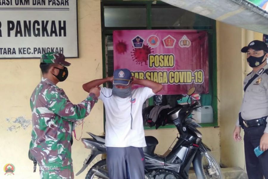 Pasar Tradisional Pangkah Sebagai Sasaran Patroli Satgas Covid 19