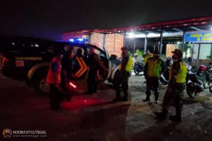 Babinsa Peduli Wilyah, Koramil Kedungbanteng Bersinergi Dengan Polsek Melaksanakan Patroli Wilayah