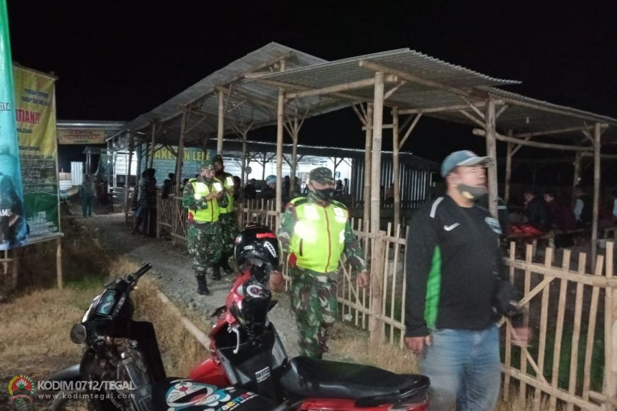 Patroli Malam, Koramil 13/Kedungbanteng Ciptakan Kondusifitas dan Cegah Penyebaran Virus Covid-19