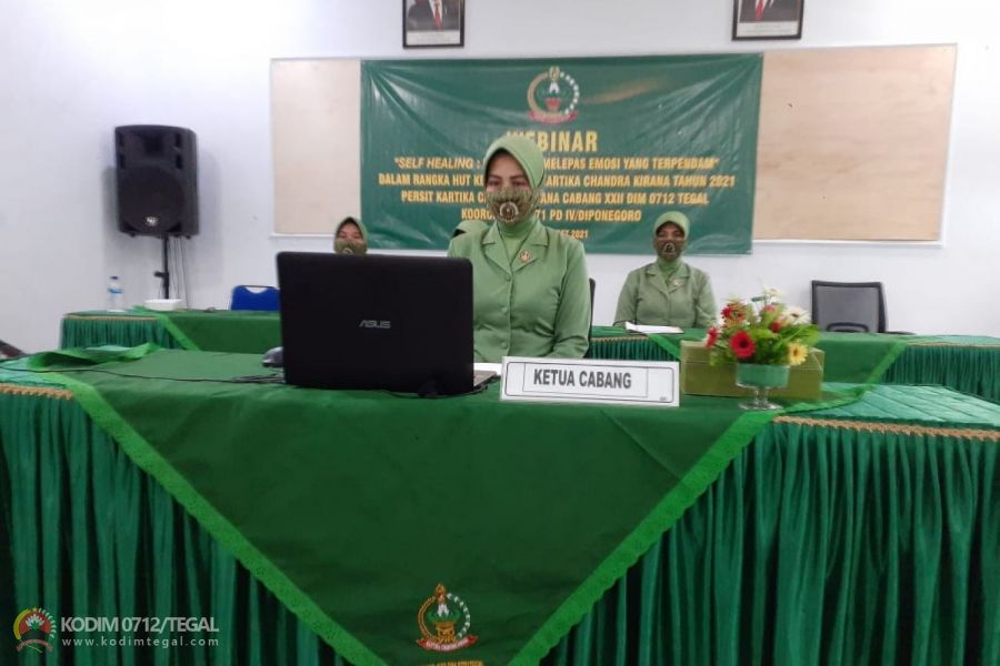 Dalam Rangka HUT ke 75 Persit Tahun 2021, Persit Kodim Tegal Ikuti Webinar