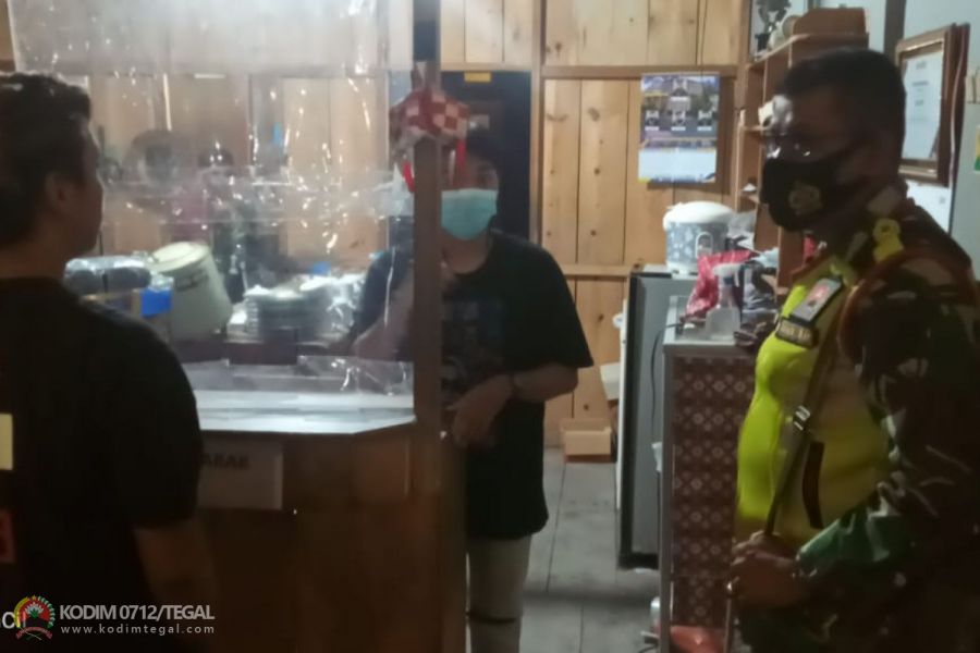 Koramil 14/Slawi Bersama Tiga Pilar, Giat Operasi Yustisi PPKM Berbasis Mikro