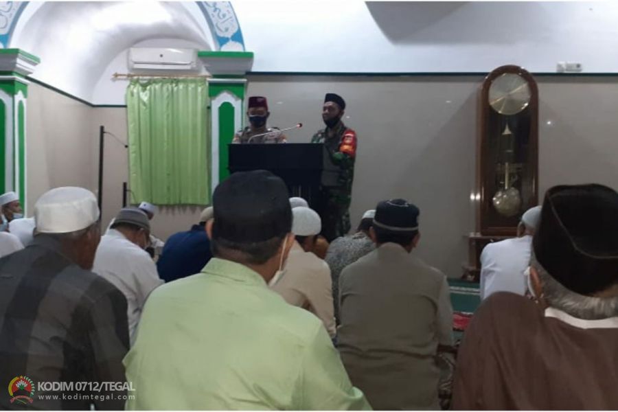 Cegah Klaster Baru Covid- 19, Babinsa Peduli Wilayah Pantau Ibadah Shalat Tarawih