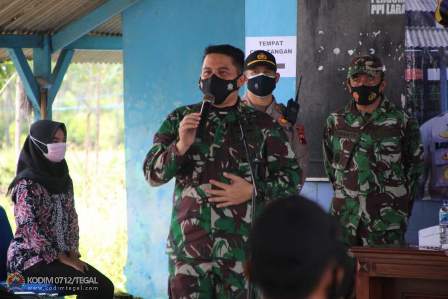 Dandim 0712/Tegal Semangati Nelayan Larangan Dan Siap Divaksin