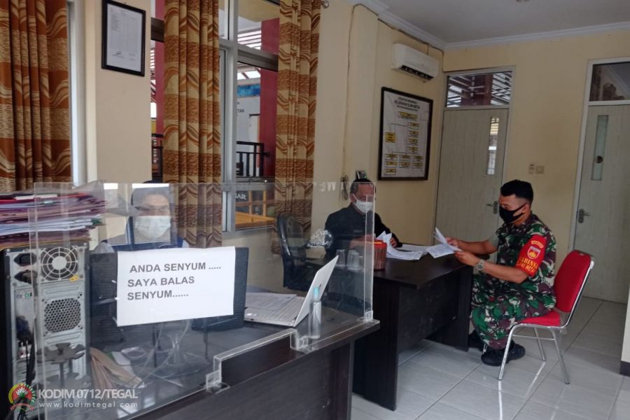Melalui Komsos, Babinsa Kodim Tegal Laksanakan Pembinaan Teritorial (Binter) di wilayah