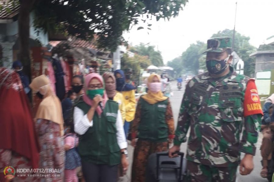 Satgas Covid-19 Koramil 15 Lebaksiu Kodim 0712/Tegal Tidak Henti - hentinya Memberikan Himbauan 5 M