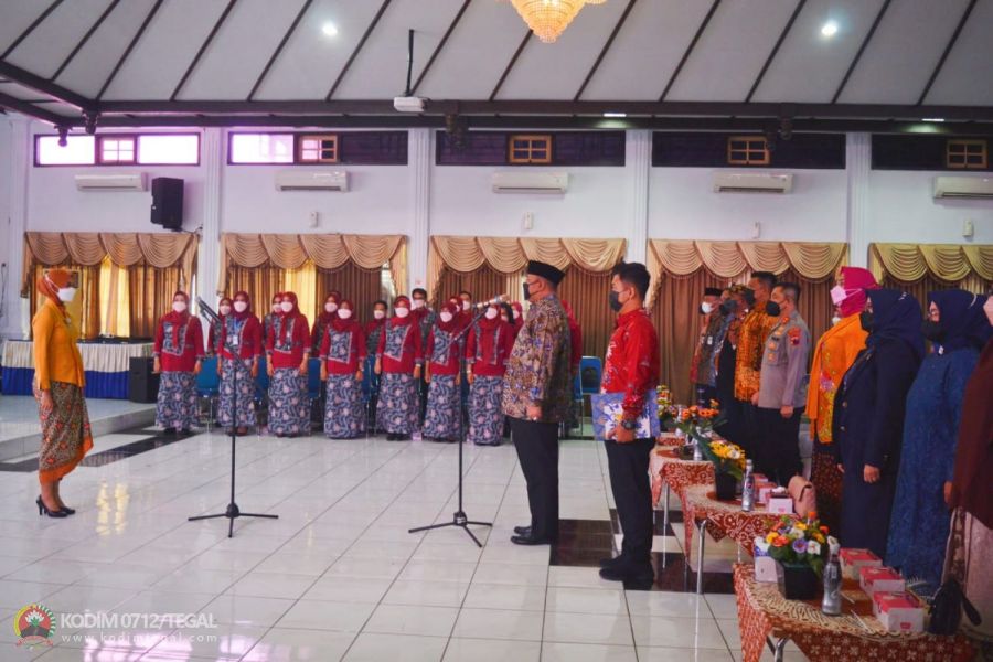 Dandim Tegal Ikuti Upacara Peringatan Hari Ibu dan Hari Bela Negara