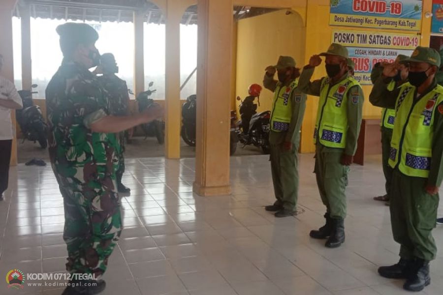 Linmas Desa Jatiwangi Kec. Pagerbarang Dapat Pembekalan Dari Anggota Kodim Tegal