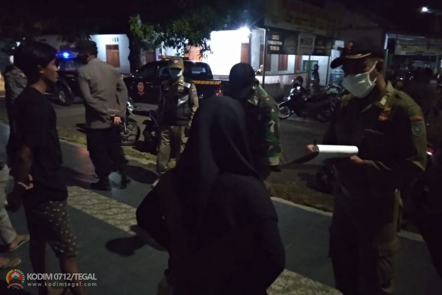 Masa PPKM Darurat, Koramil Margasari Bersama Satgas Covid 19 Kecamatan Margasari Lakukan Patroli
