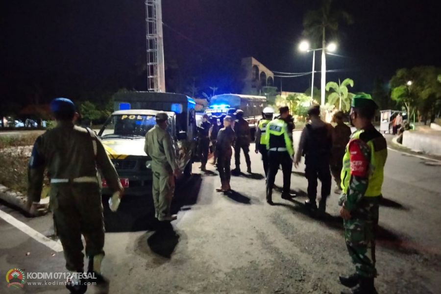 Patroli Gabungan Mengedukasi dan Operasi Yustisi PPKM Level 3 di Wil Teritorial Kodim Tegal