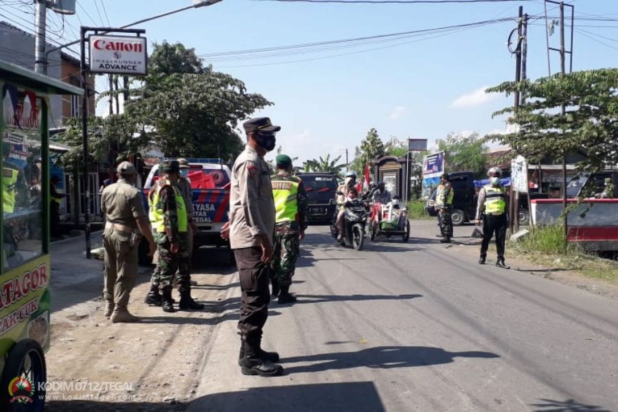 Kabupaten Tegal PPKM Level 3, Petugas Gabungan Imbau Warga Tingkatkan Disiplin Prokes