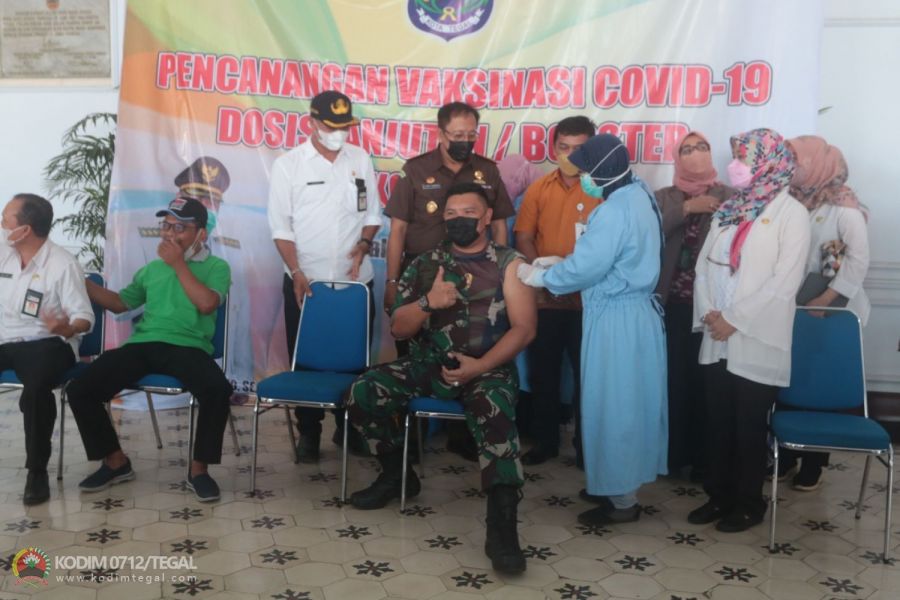 Pemerintah Kota Tegal Launching Vaksinasi Covid-19 Dosis Lanjutan