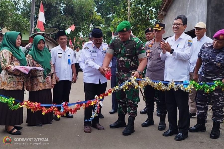 TMMD Sengkuyung Tahap III Kodim 0712 Tegal, TNI Bangun Jalan Untuk Masyarakat