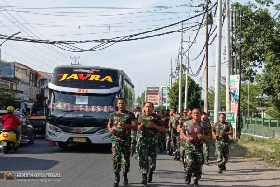 Usai Melaksanakan Upacara Bendera, Ws.Pasi Ops Kodim Tegal Ajak Prajurit Laksanakan Pembinaan Fisik