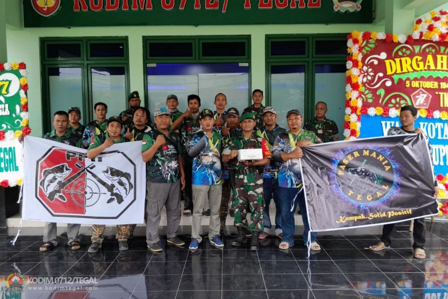 Kiat Sukses, Komunitas Paser Mania Datangi Markas Kodim 0712 Tegal
