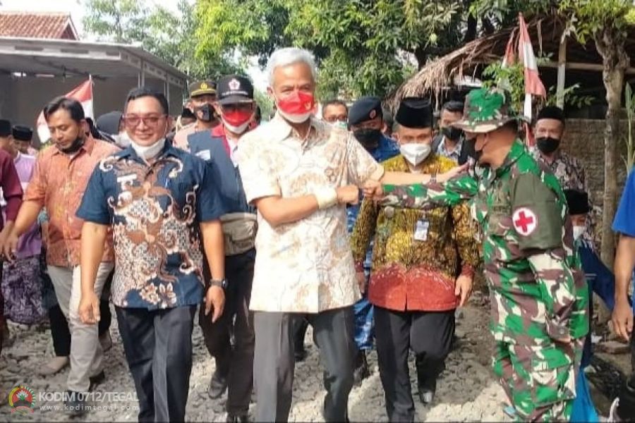 Tinjau Program TMMD, Ganjar Soroti Kegiatan Fisik dan Nonfisik dari TNI